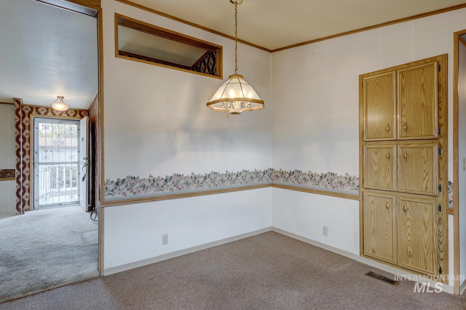 2876 N Mitchell Street