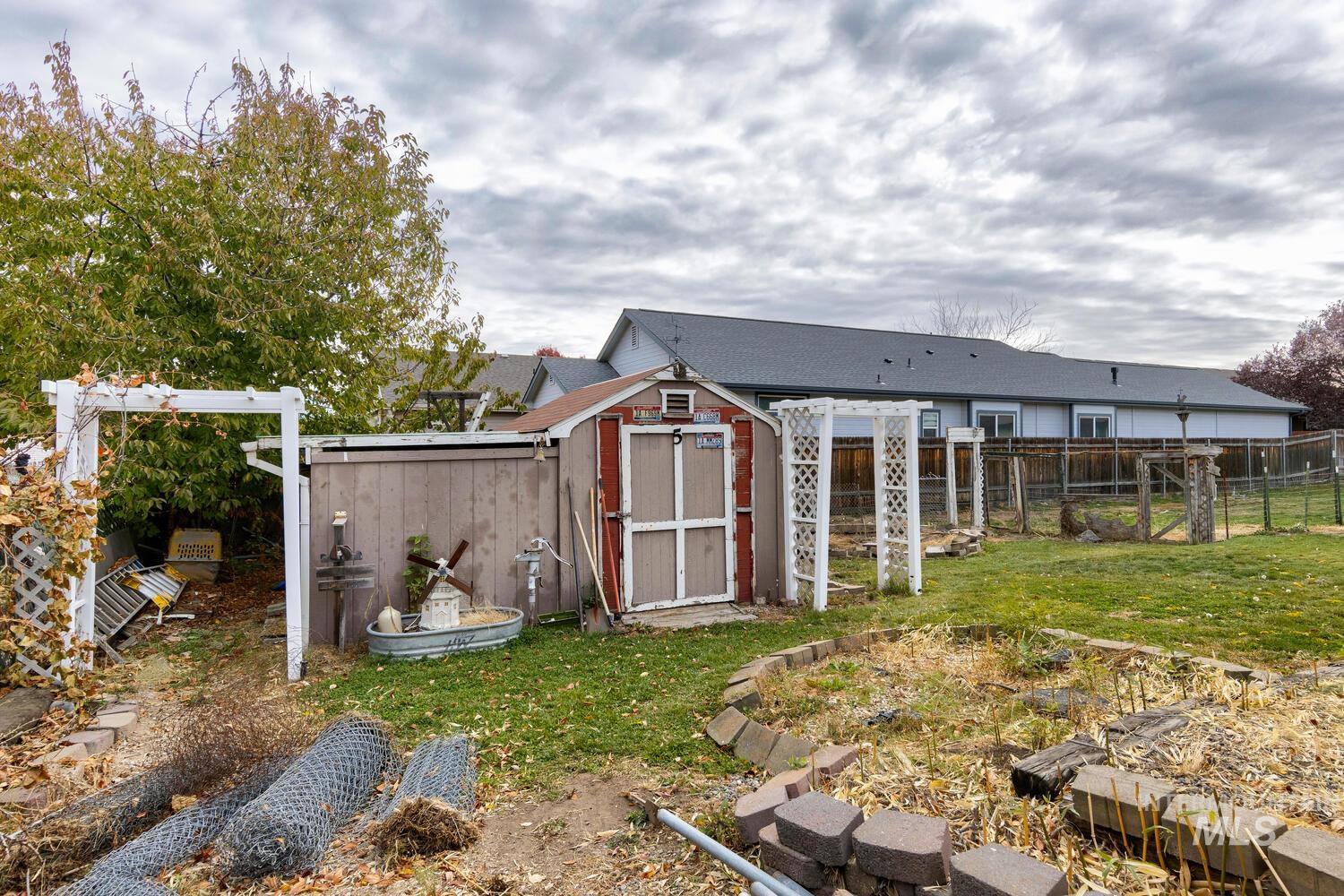 2876 N Mitchell Street