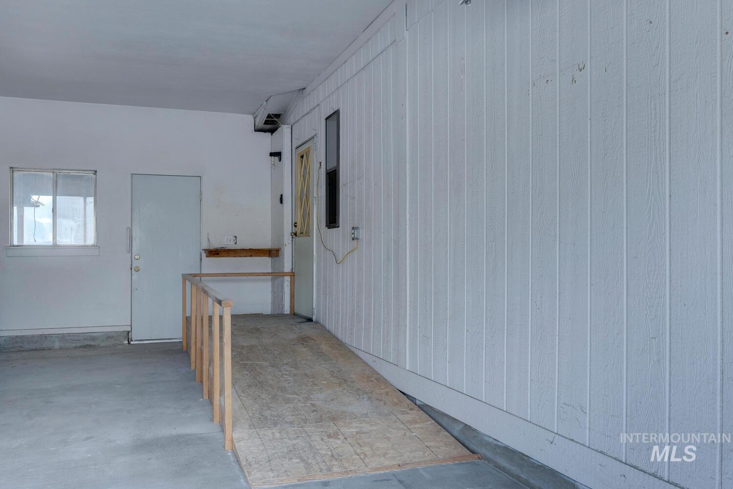 2876 N Mitchell Street