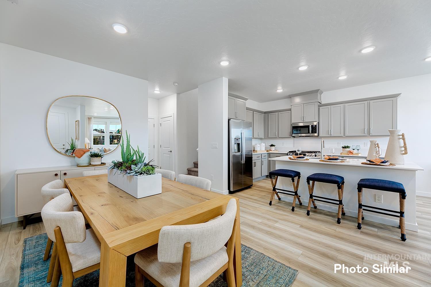 223 N Nursery Ave