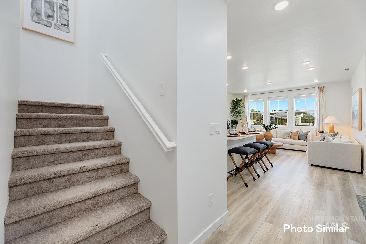 223 N Nursery Ave