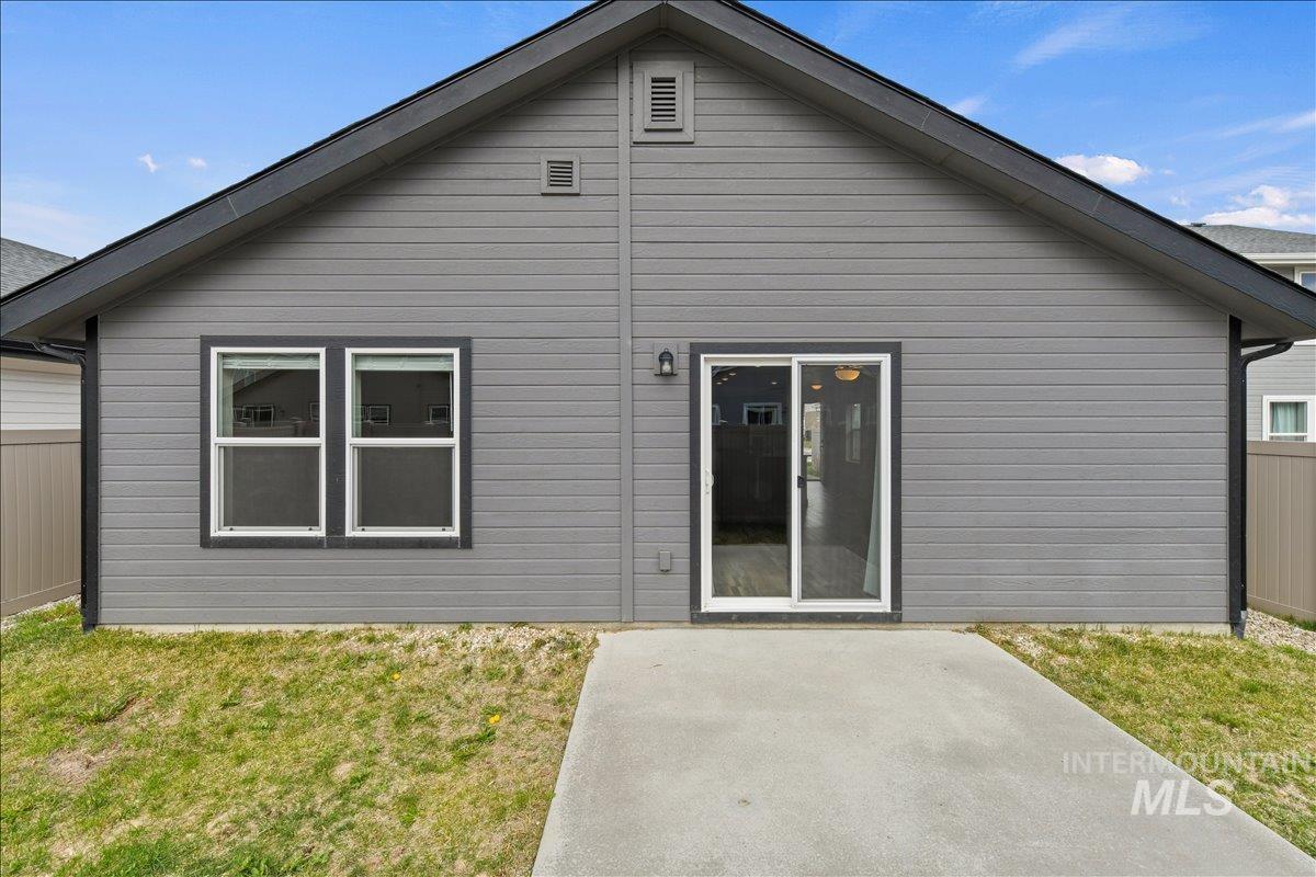 12093 W Greenstone St.