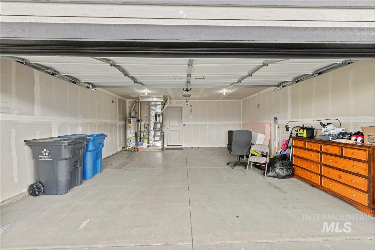 12093 W Greenstone St.