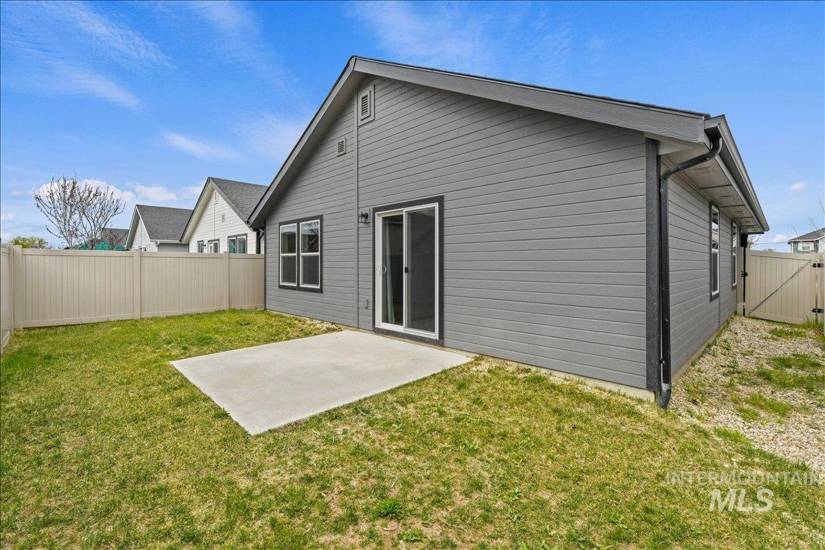 12093 W Greenstone St.