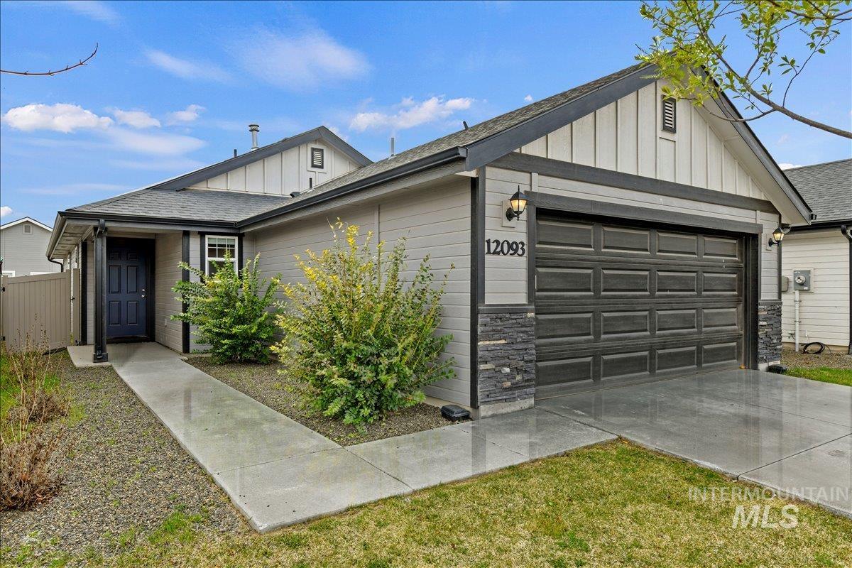 12093 W Greenstone St.