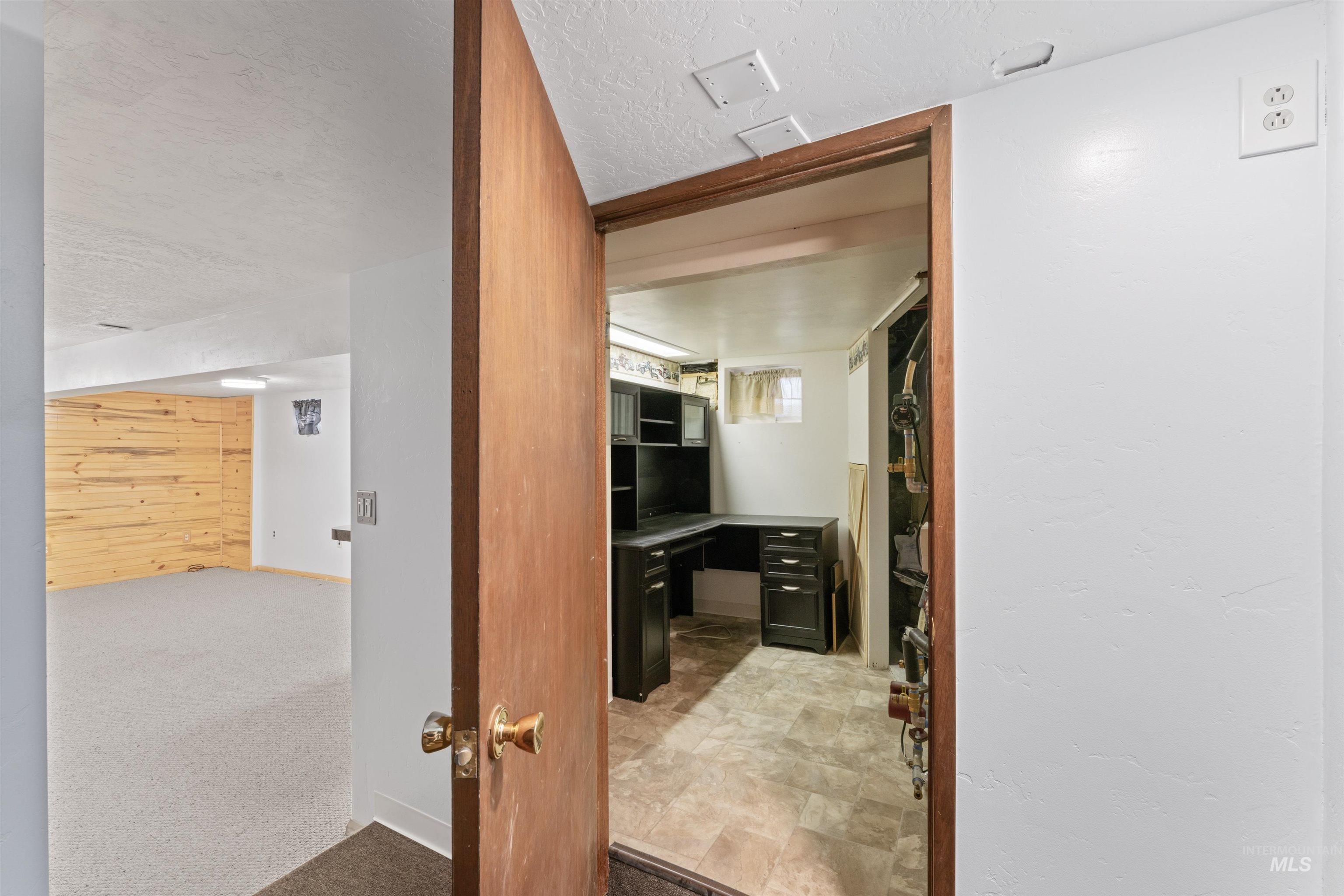 7993 Dearborne Rd