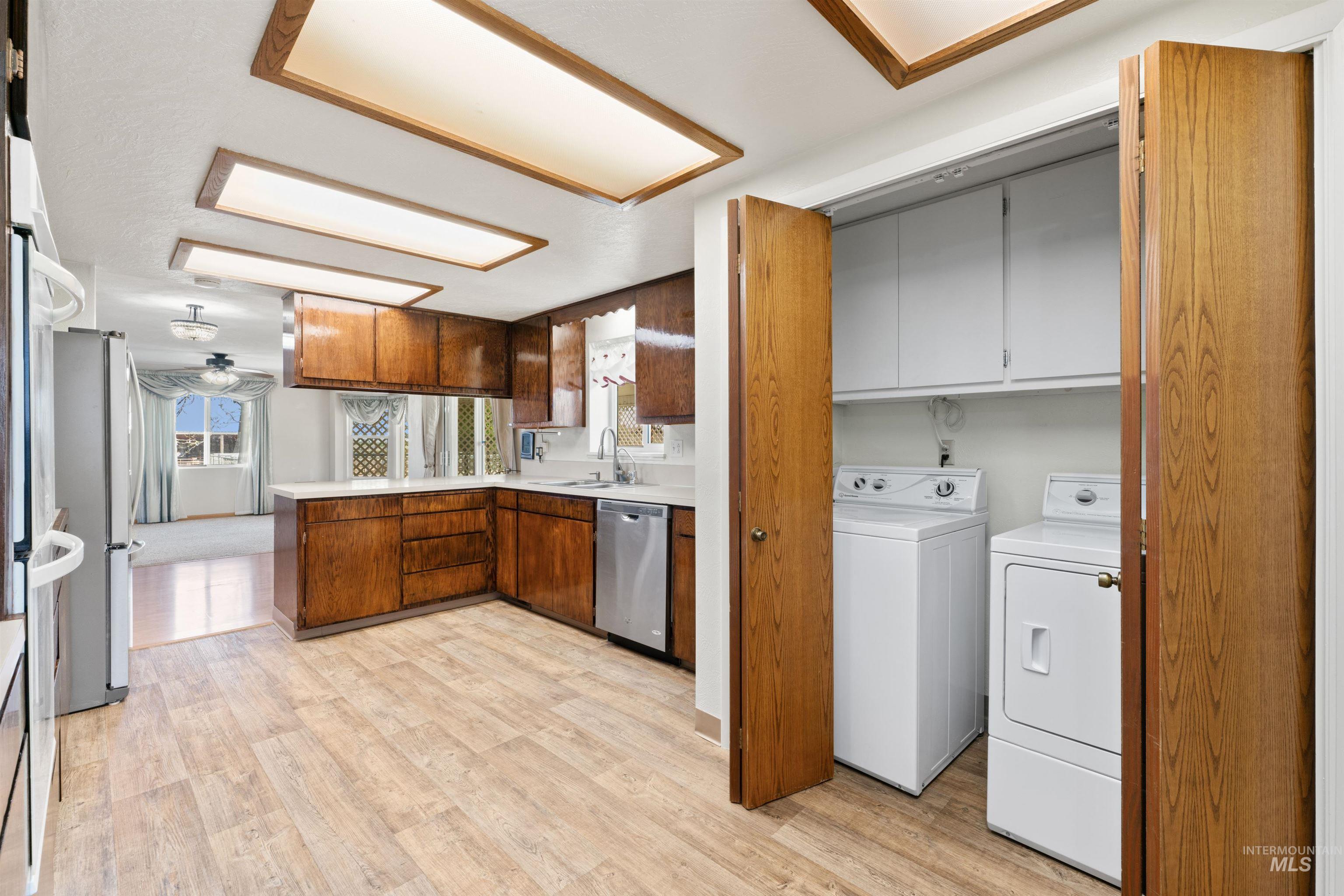 7993 Dearborne Rd