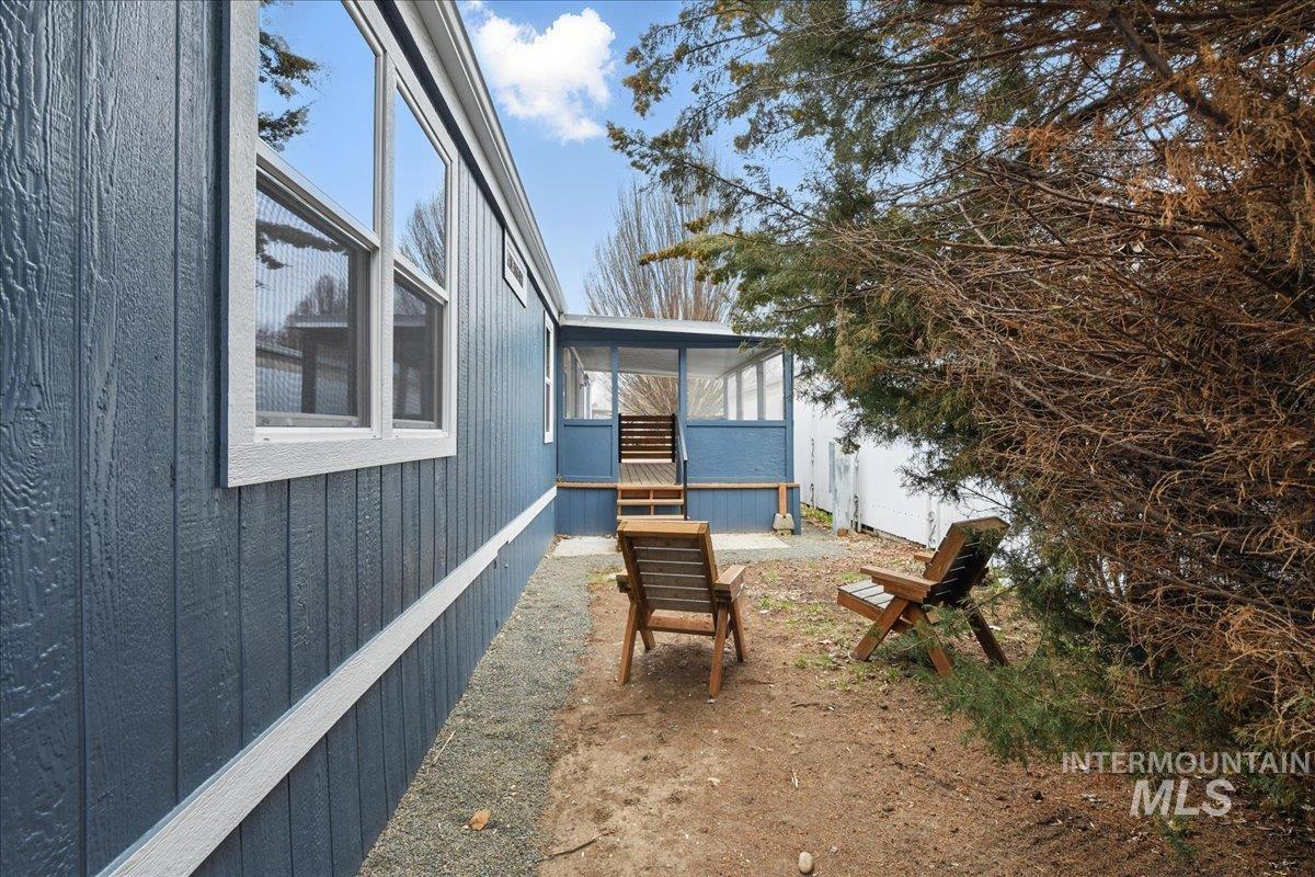 2980 S Charity Ave