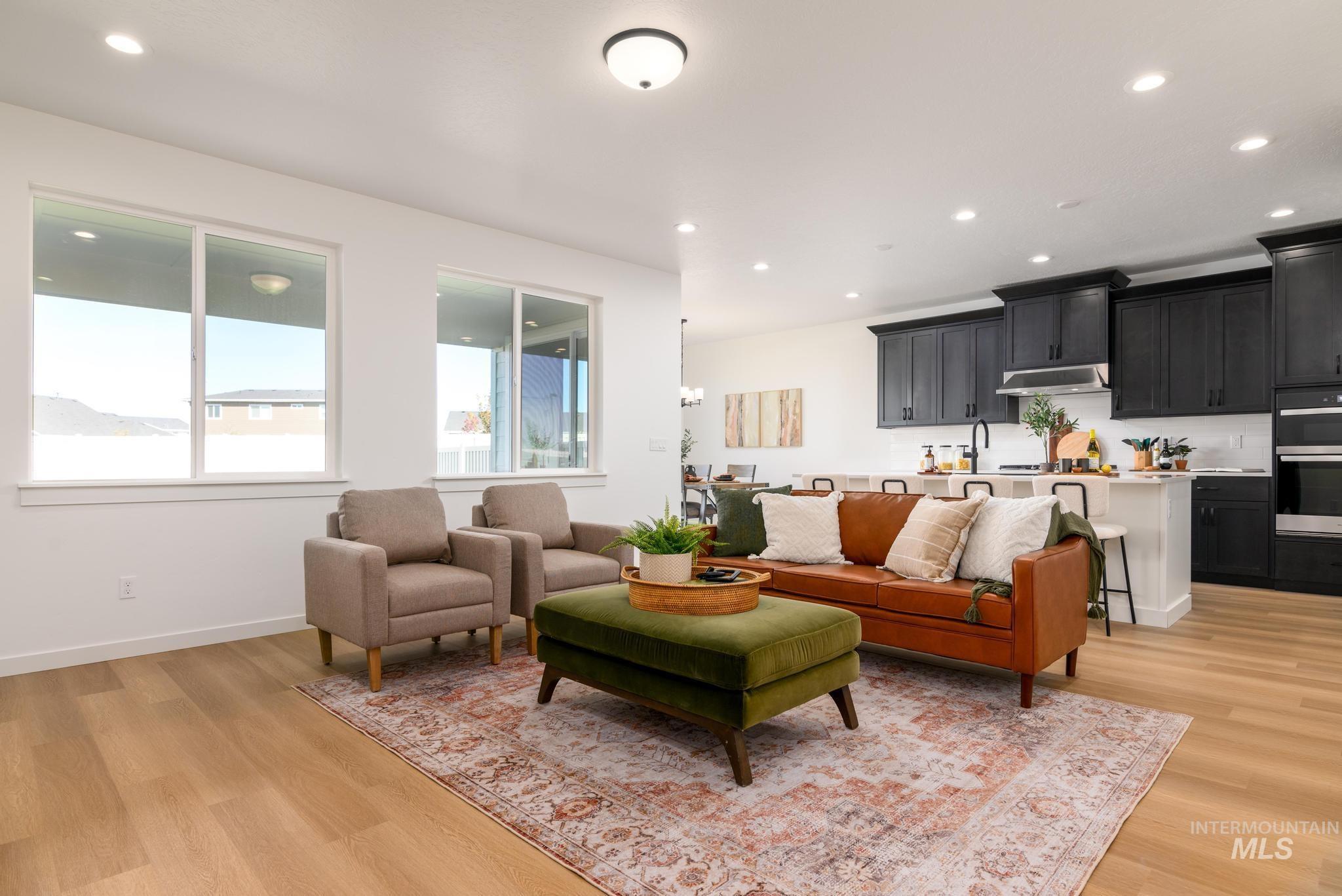 6118 W Pewter Point St