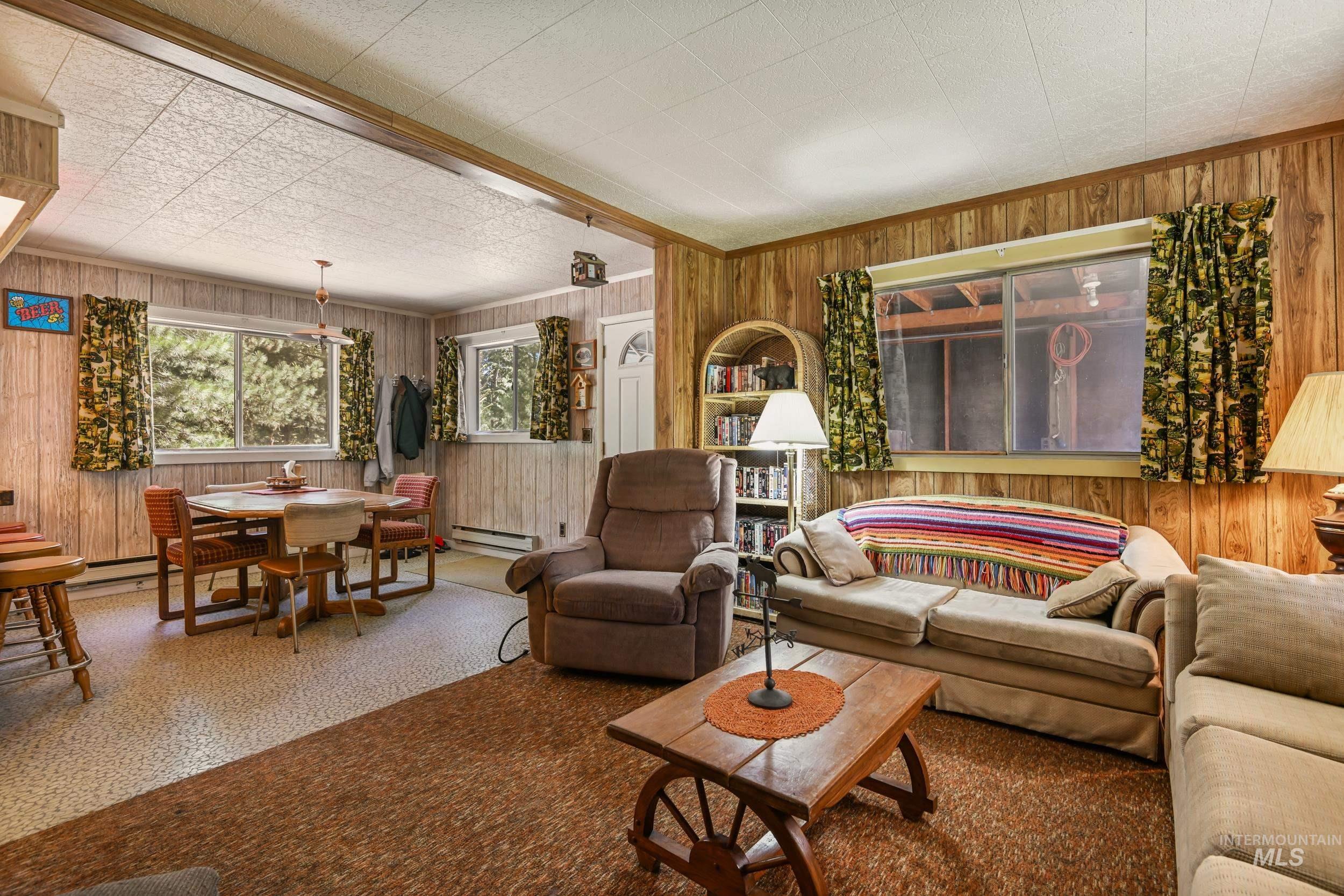 207 Ponderosa Lane