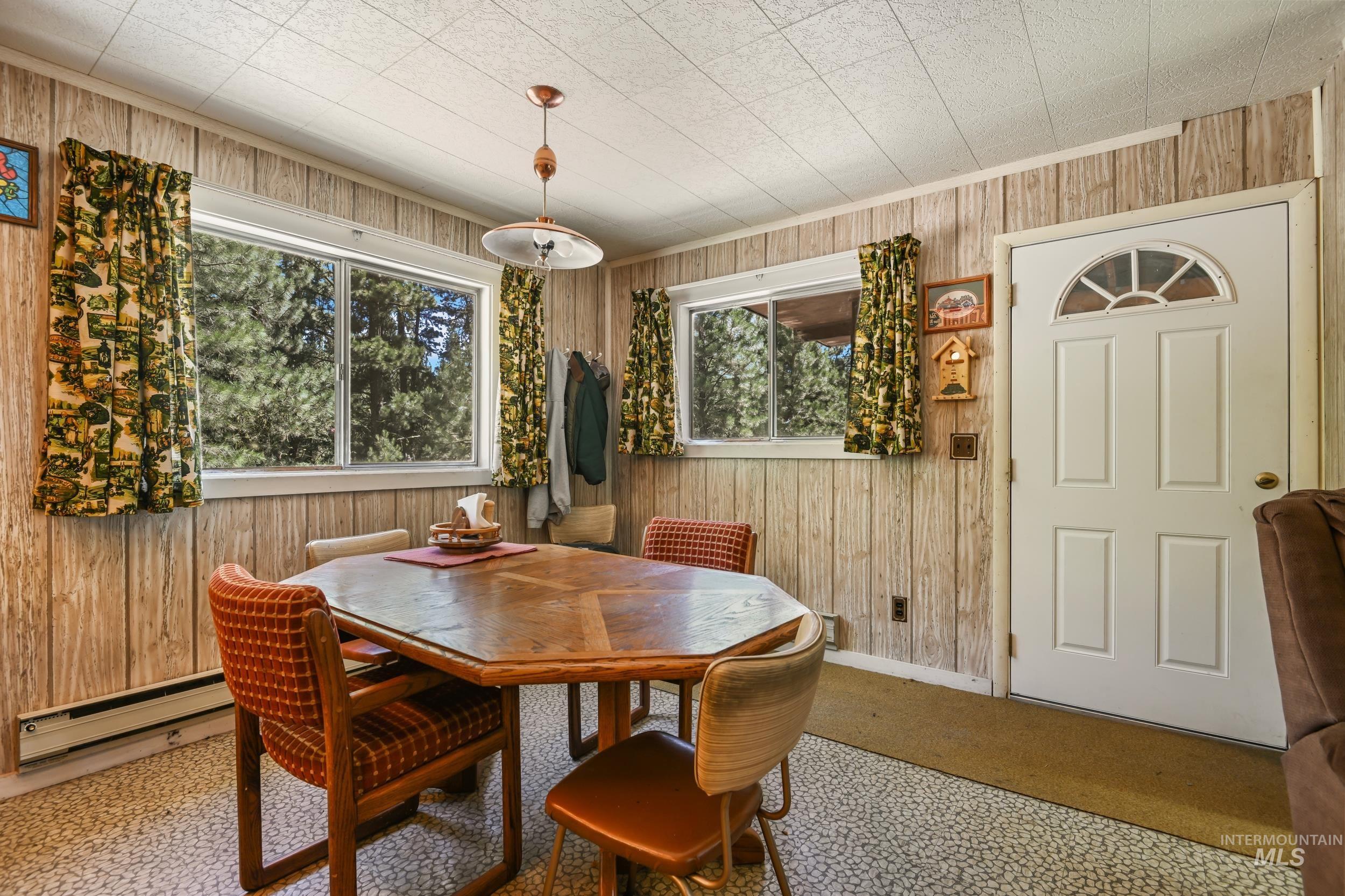 207 Ponderosa Lane