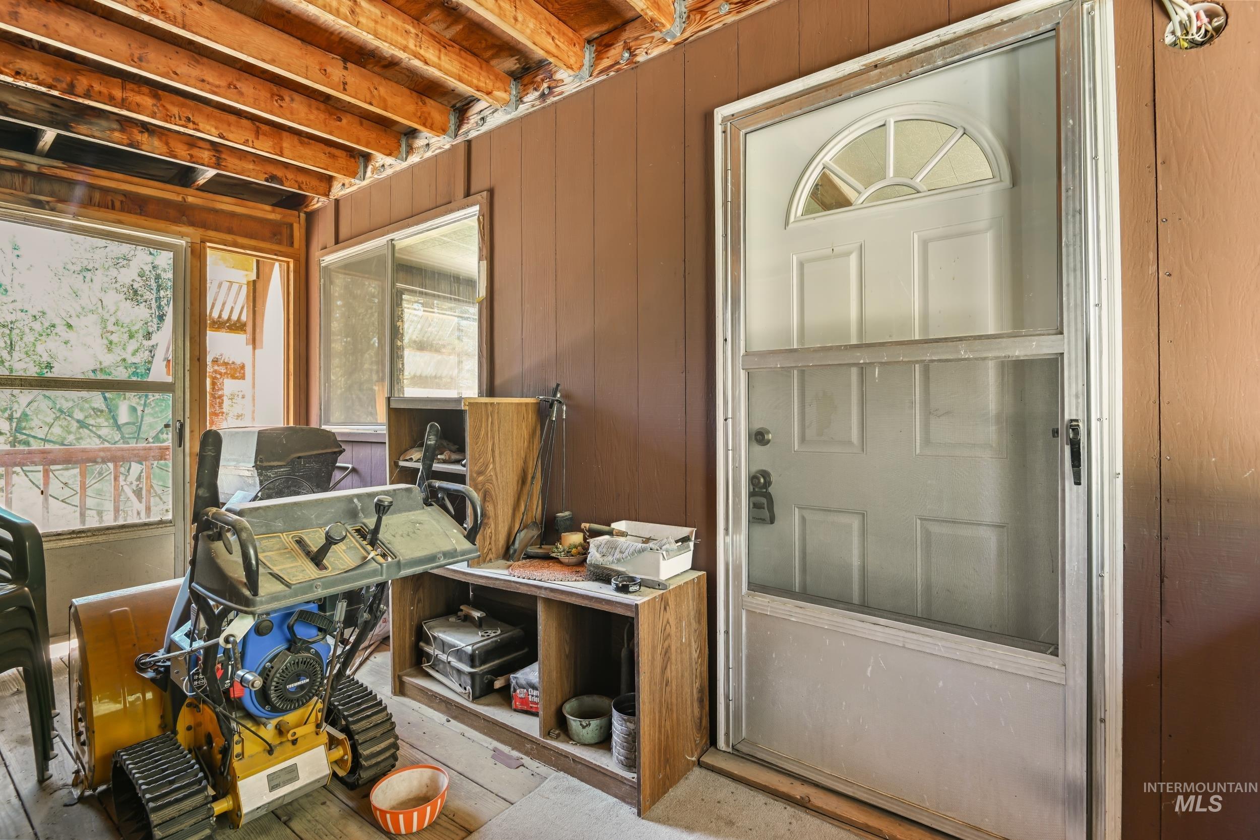 207 Ponderosa Lane