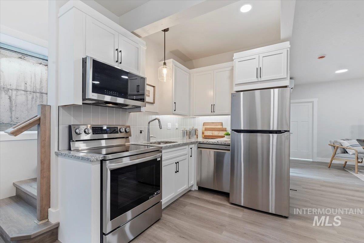 10123 W Mcmillan Rd And 10121 W. Mcmillan Rd (Adu)