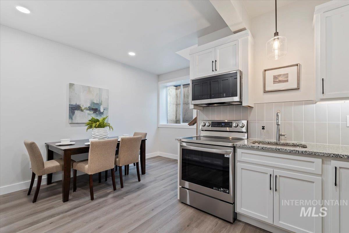 10123 W Mcmillan Rd And 10121 W. Mcmillan Rd (Adu)