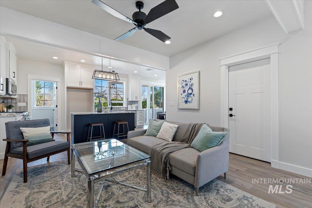 10123 W Mcmillan Rd And 10121 W. Mcmillan Rd (Adu)