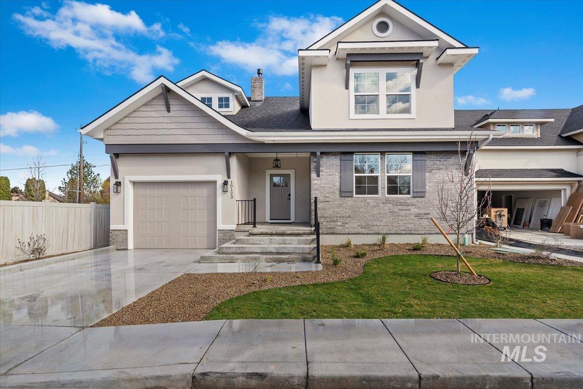 10123 W Mcmillan Rd And 10121 W. Mcmillan Rd (Adu)