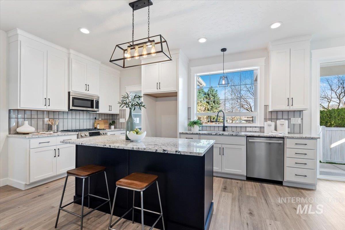 10123 W Mcmillan Rd And 10121 W. Mcmillan Rd (Adu)