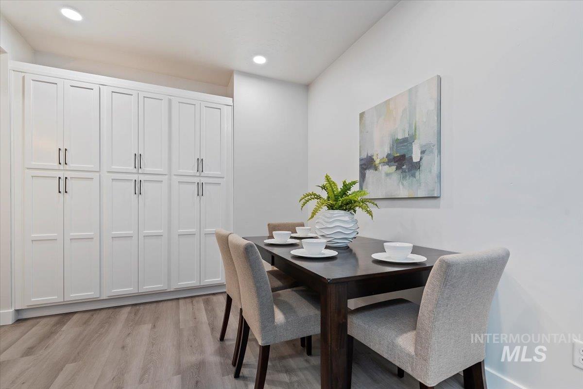 10123 W Mcmillan Rd And 10121 W. Mcmillan Rd (Adu)