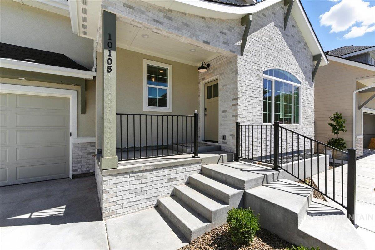 10105 W Mcmillan Rd & 10107 Mcmillan Rd