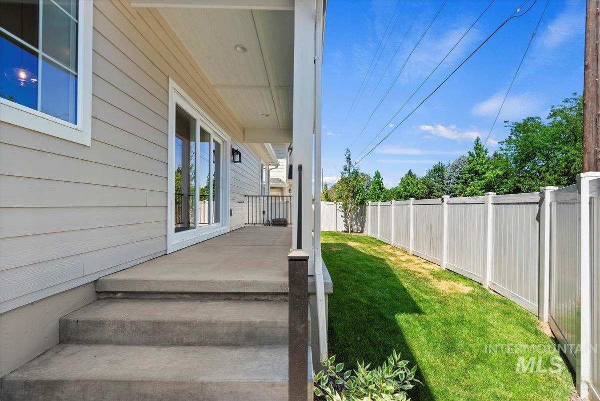 10093 W Mcmillan Rd & 10095 W. Mcmillan Rd