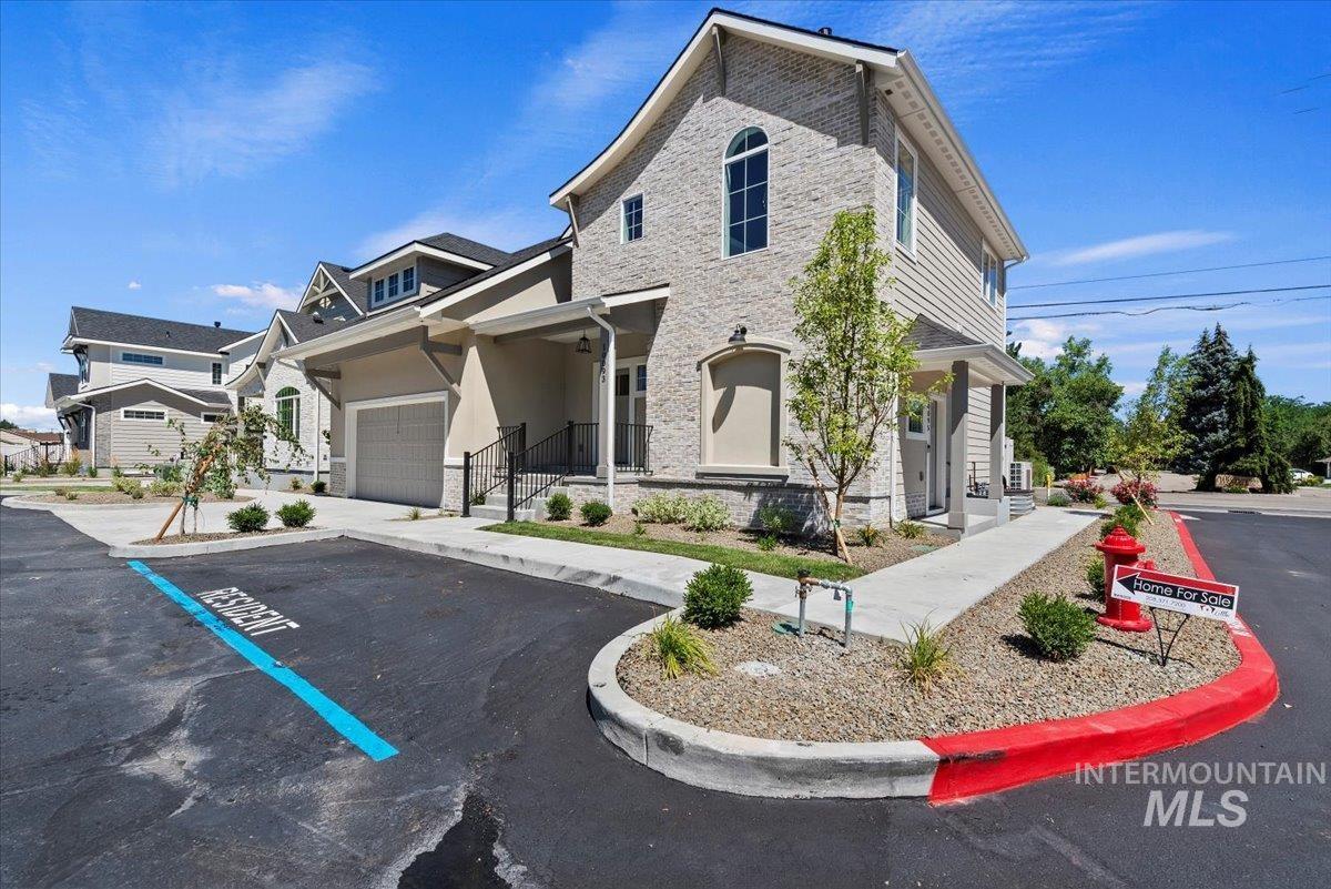 10093 W Mcmillan Rd & 10095 W. Mcmillan Rd