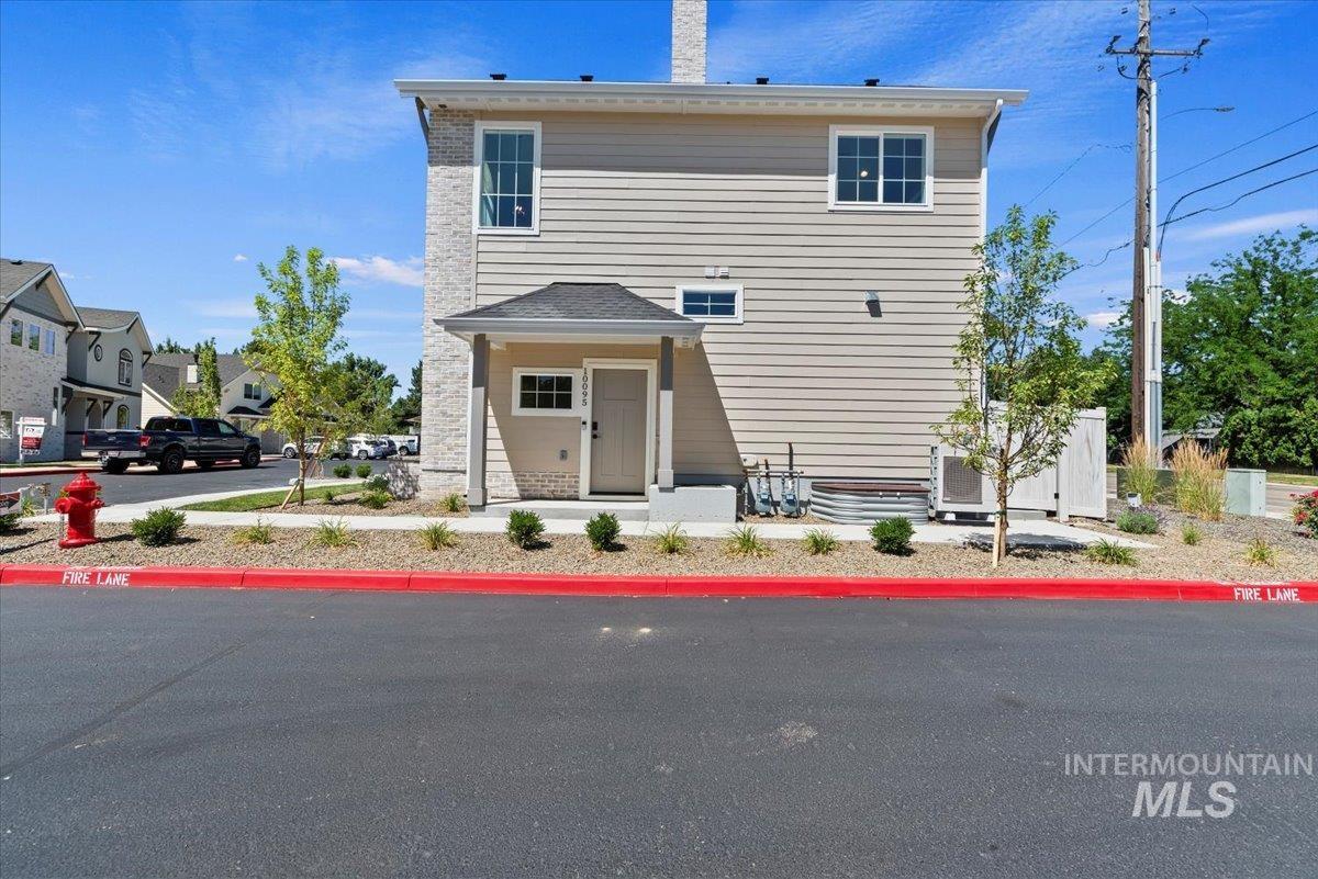 10093 W Mcmillan Rd & 10095 W. Mcmillan Rd