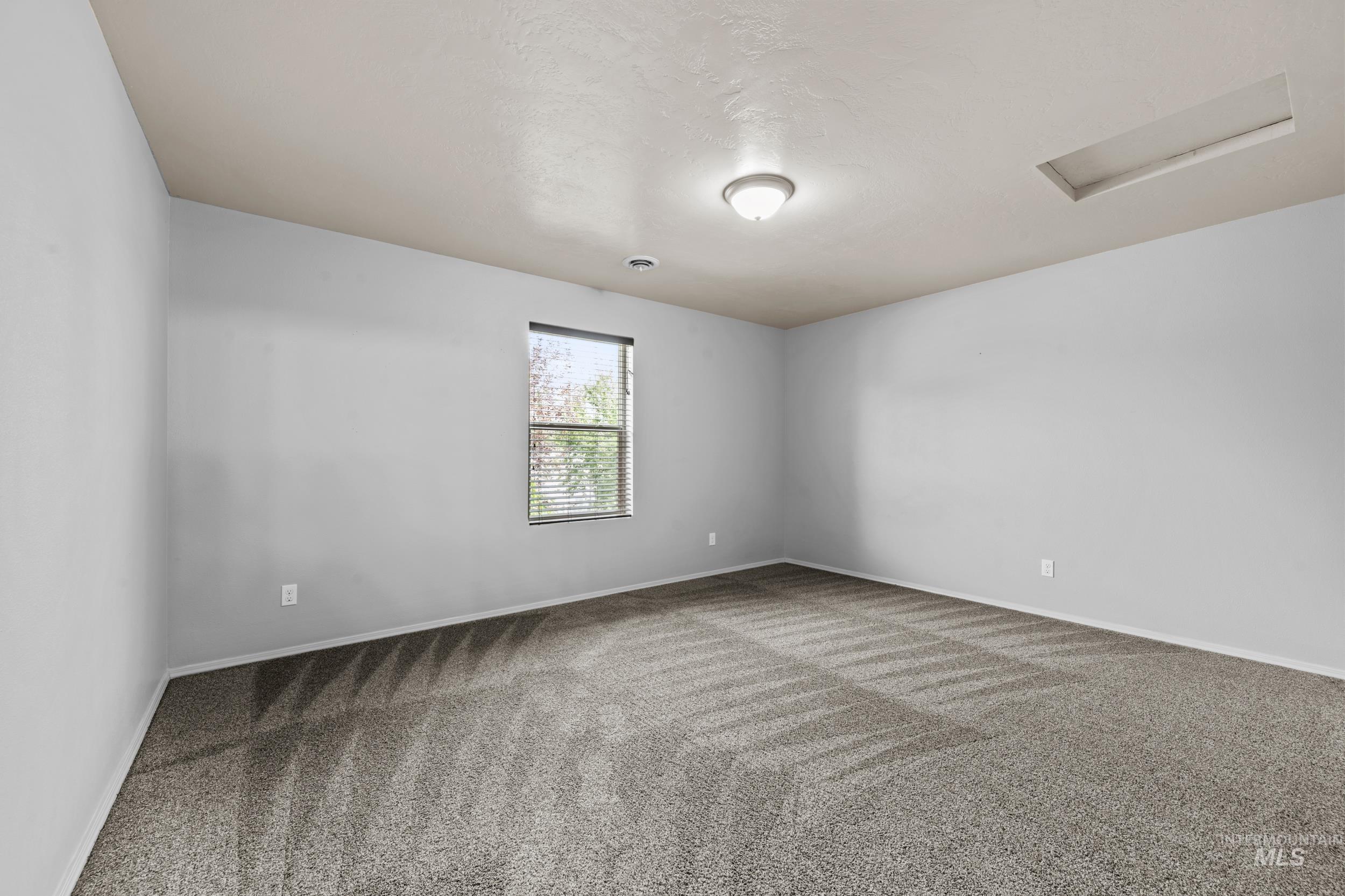3902 S Leaning Tower Pl