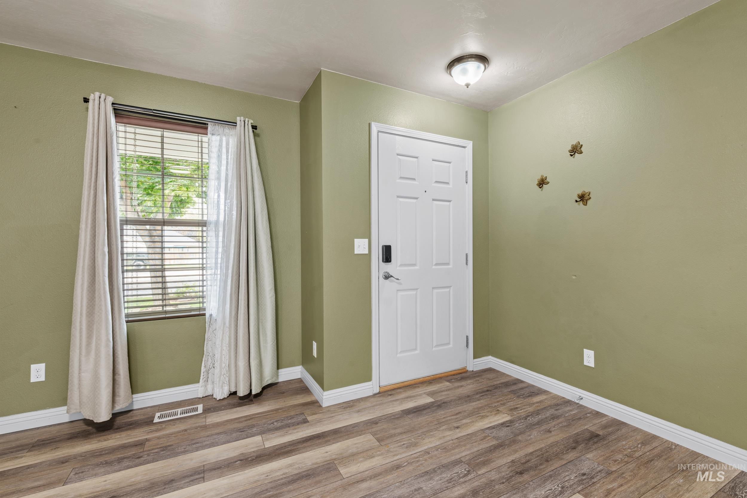 3902 S Leaning Tower Pl