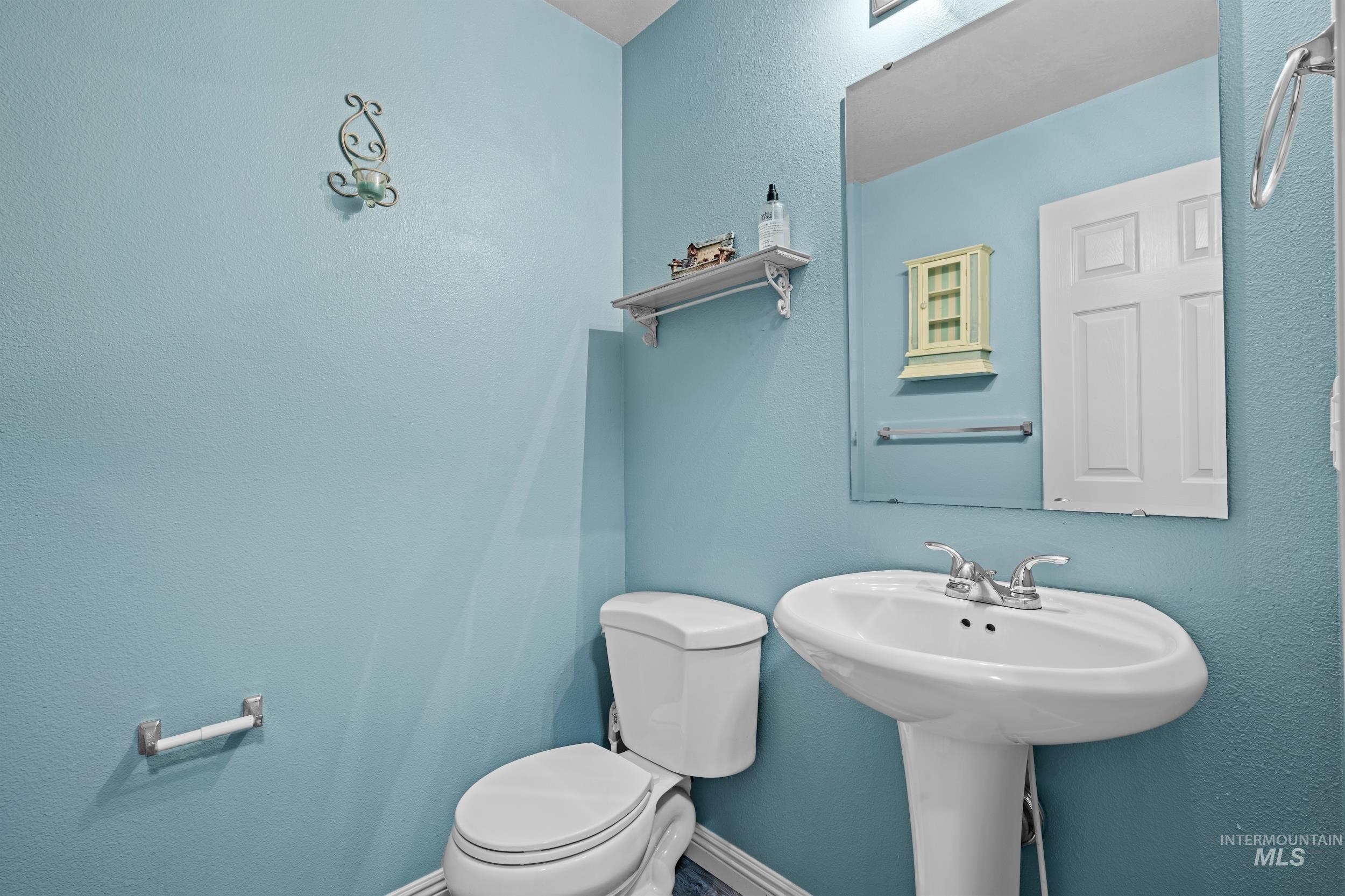 3902 S Leaning Tower Pl