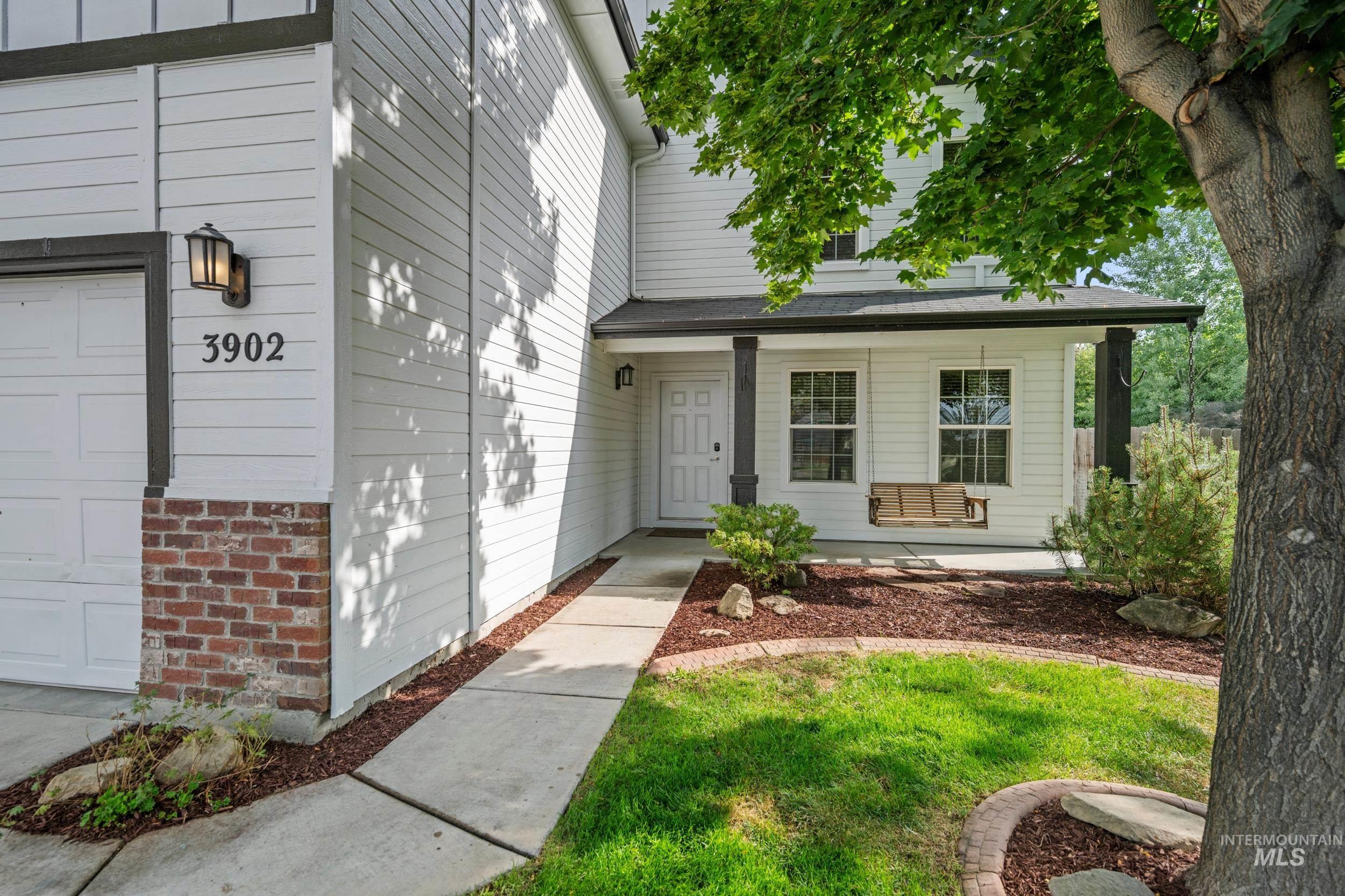 3902 S Leaning Tower Pl