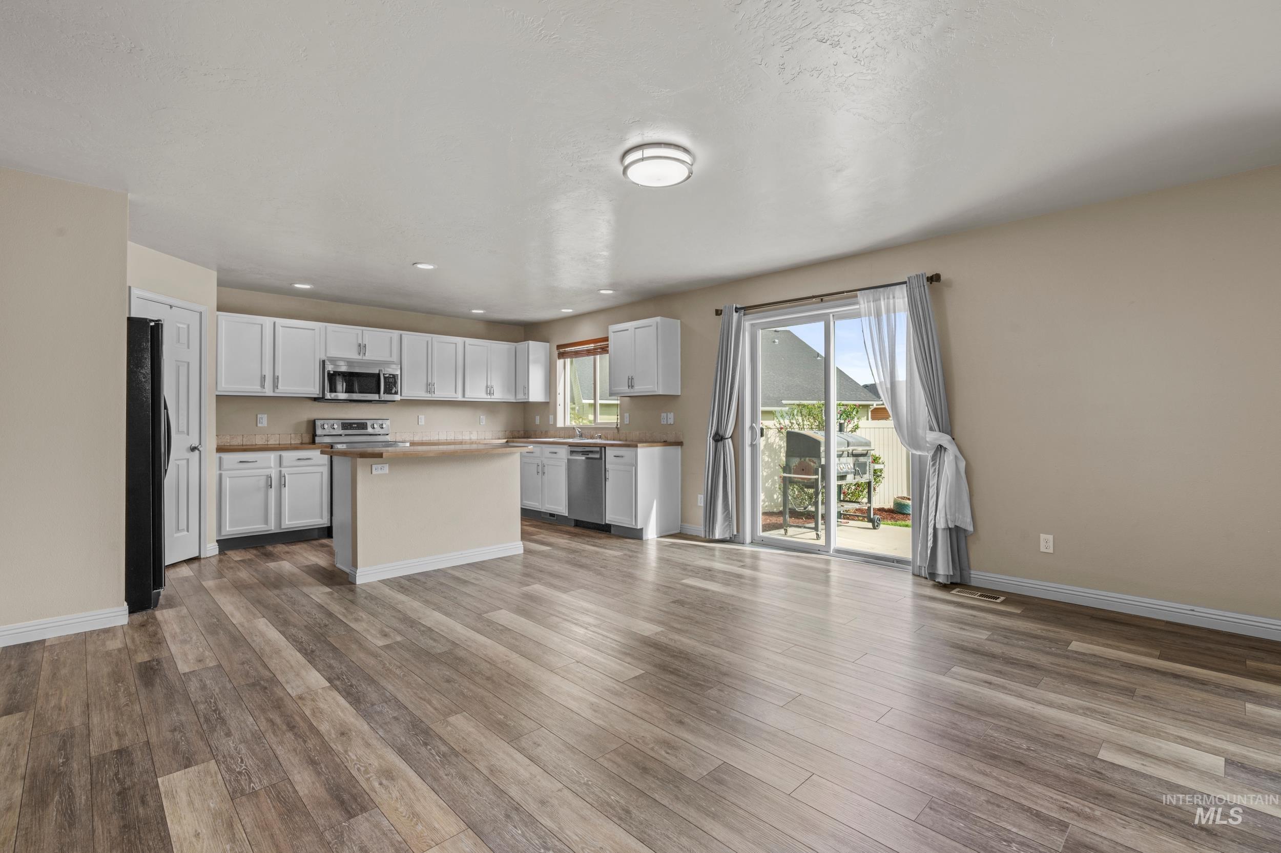 3902 S Leaning Tower Pl