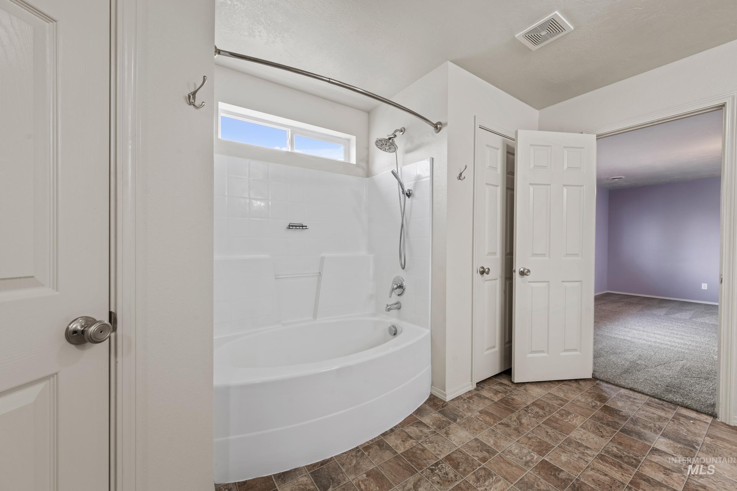 3902 S Leaning Tower Pl