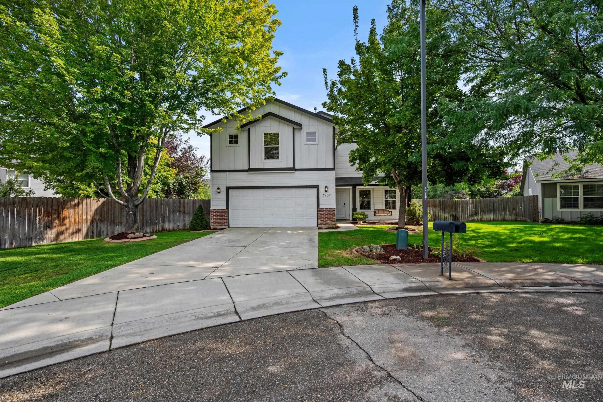 3902 S Leaning Tower Pl