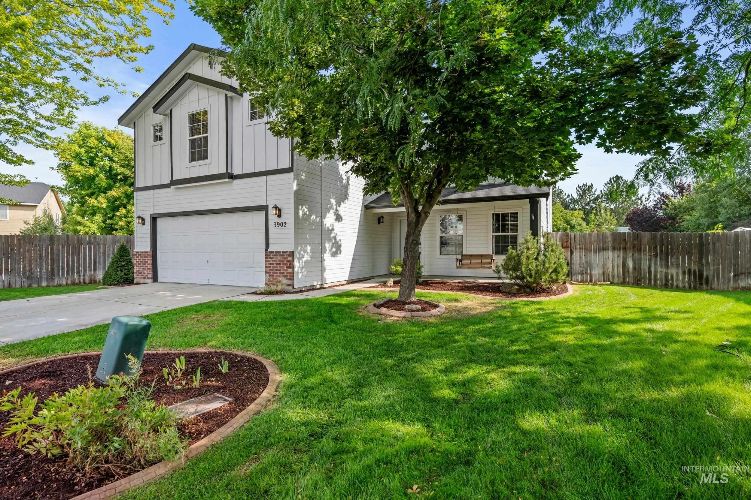 3902 S Leaning Tower Pl