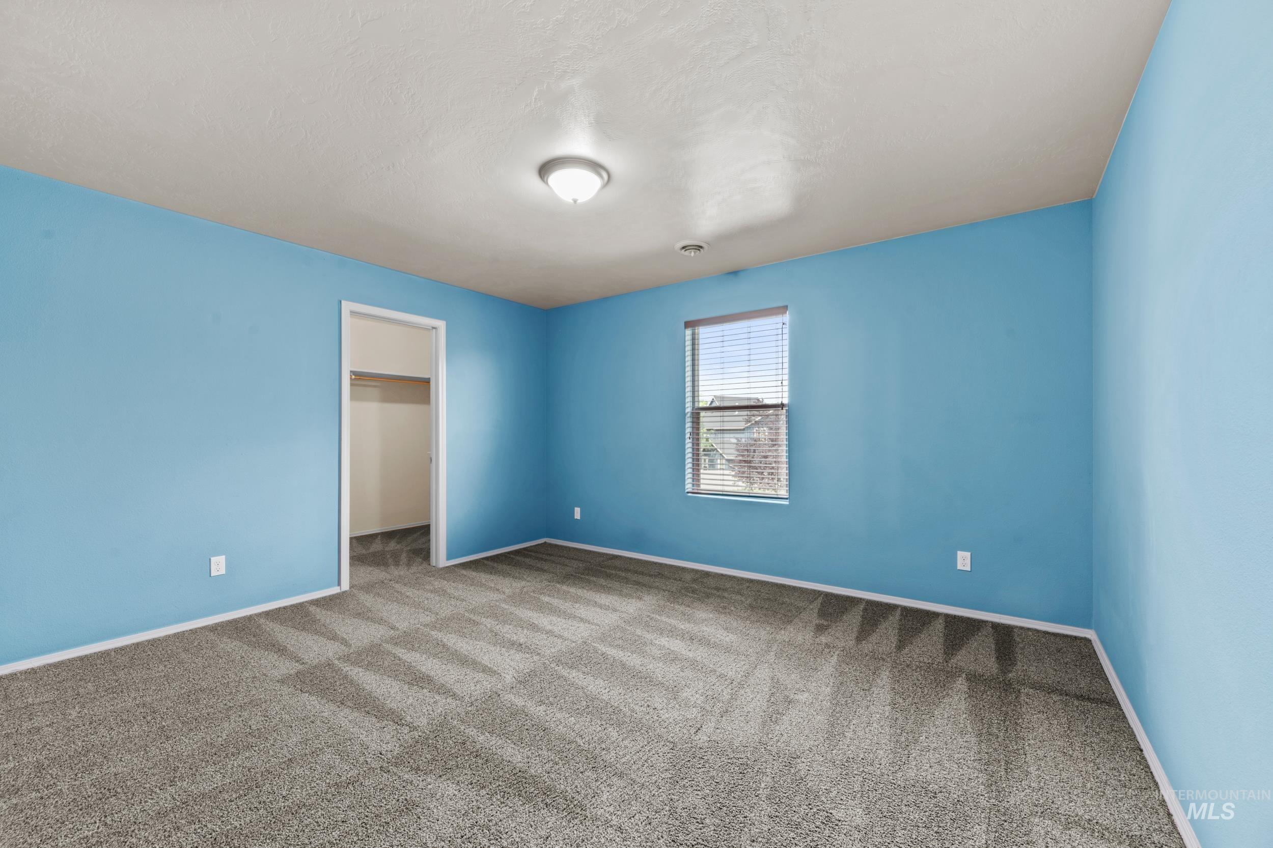 3902 S Leaning Tower Pl