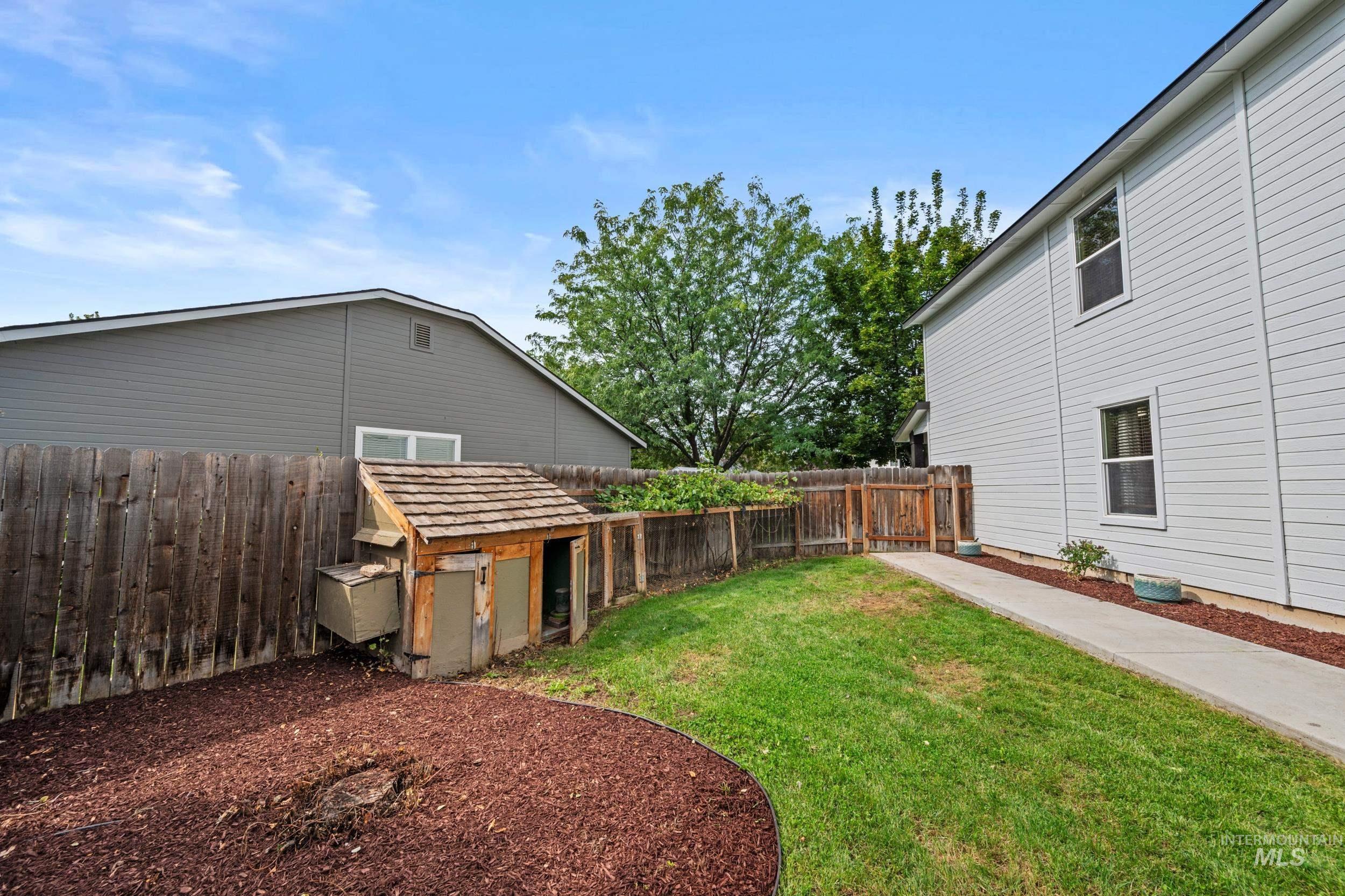 3902 S Leaning Tower Pl