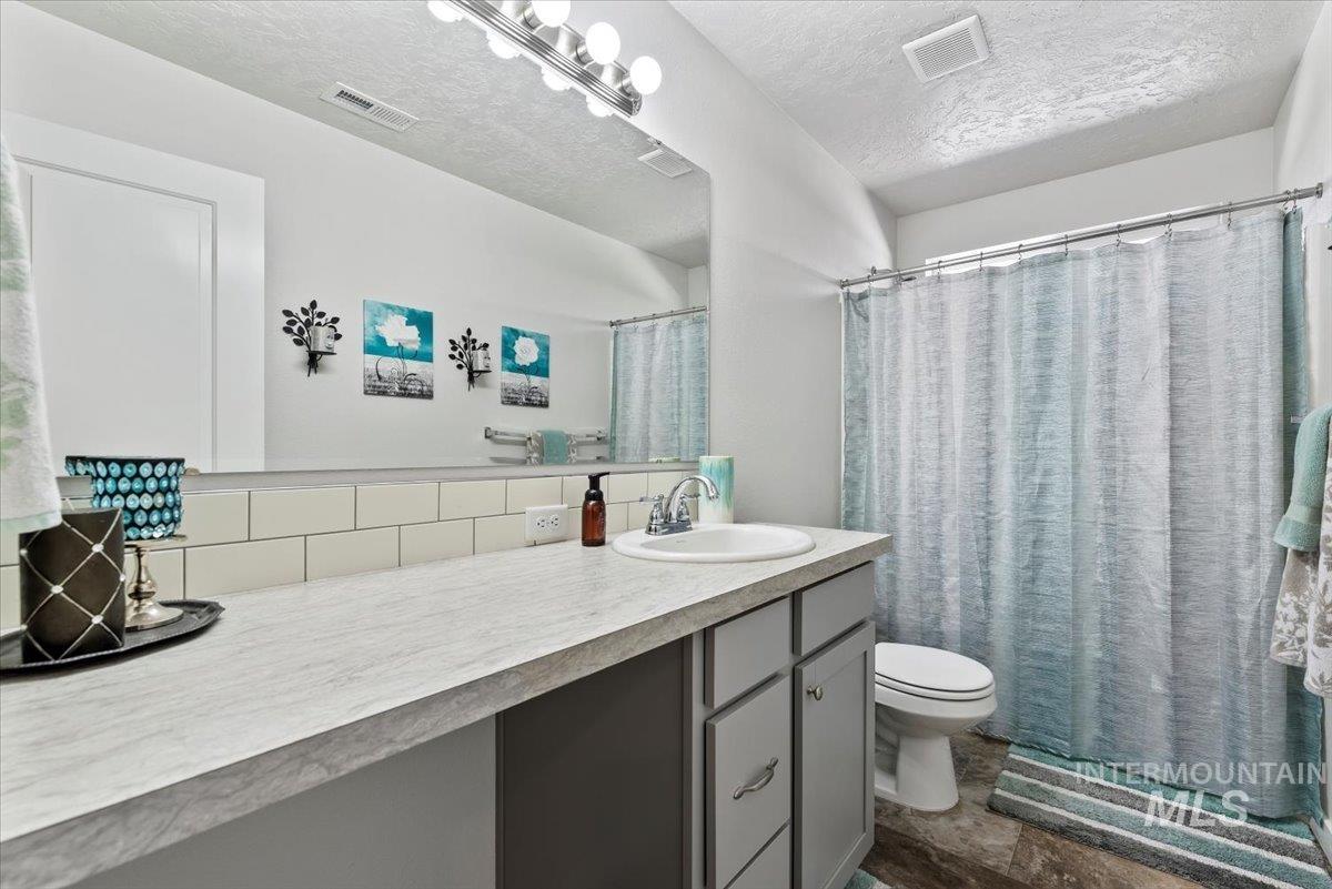 3410 S Ridge Hill Ave