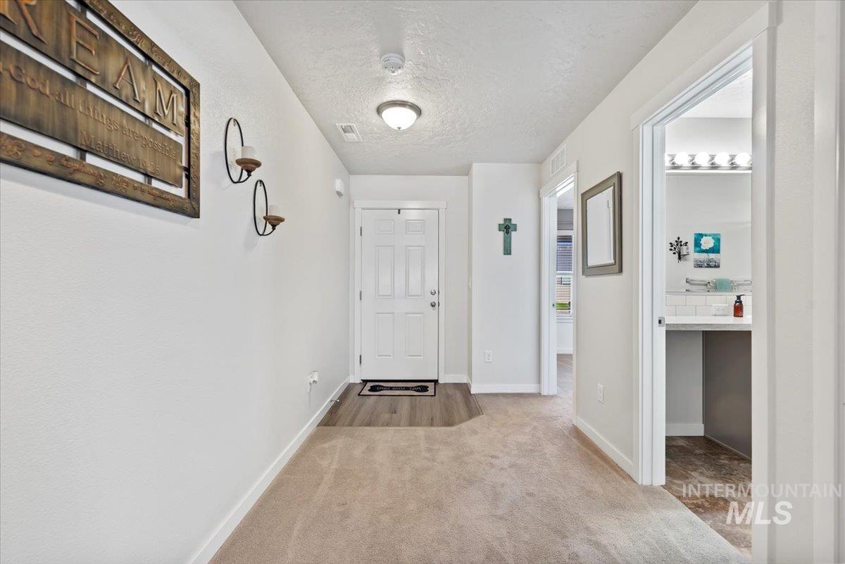 3410 S Ridge Hill Ave