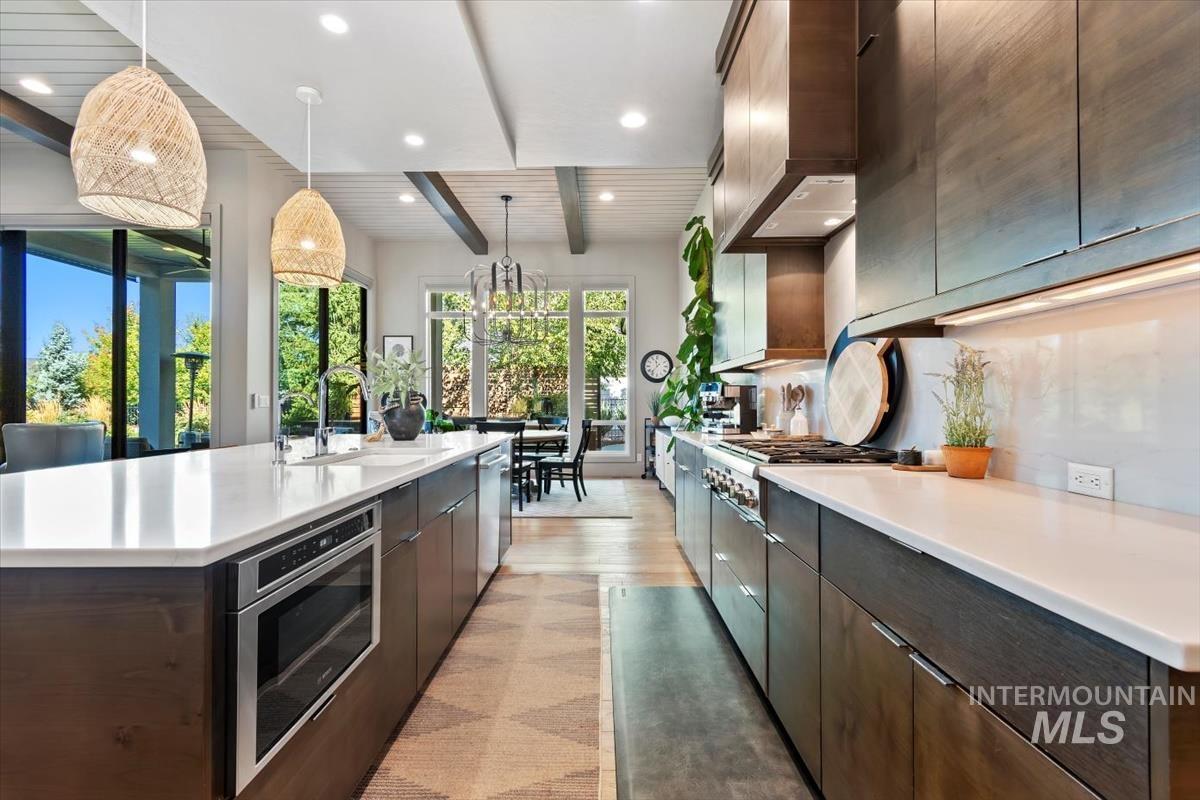 968 W Water Vista St