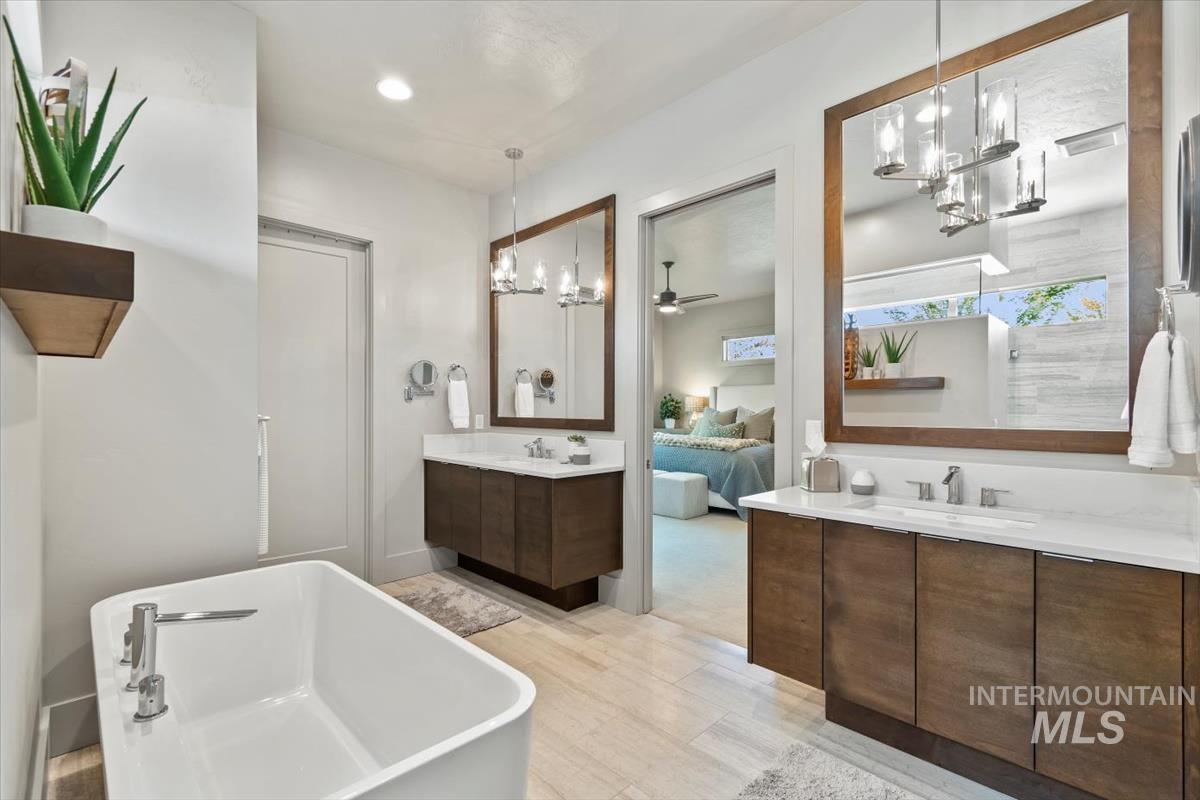 968 W Water Vista St