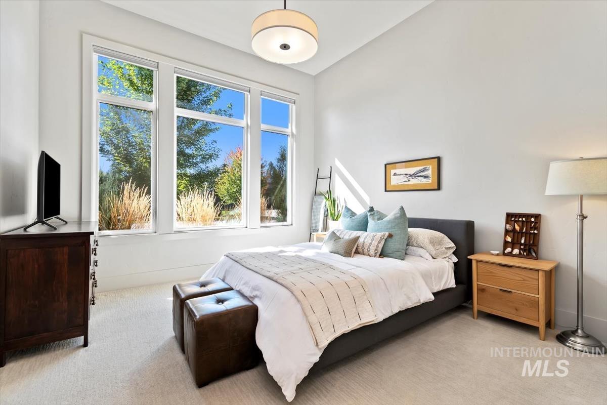 968 W Water Vista St