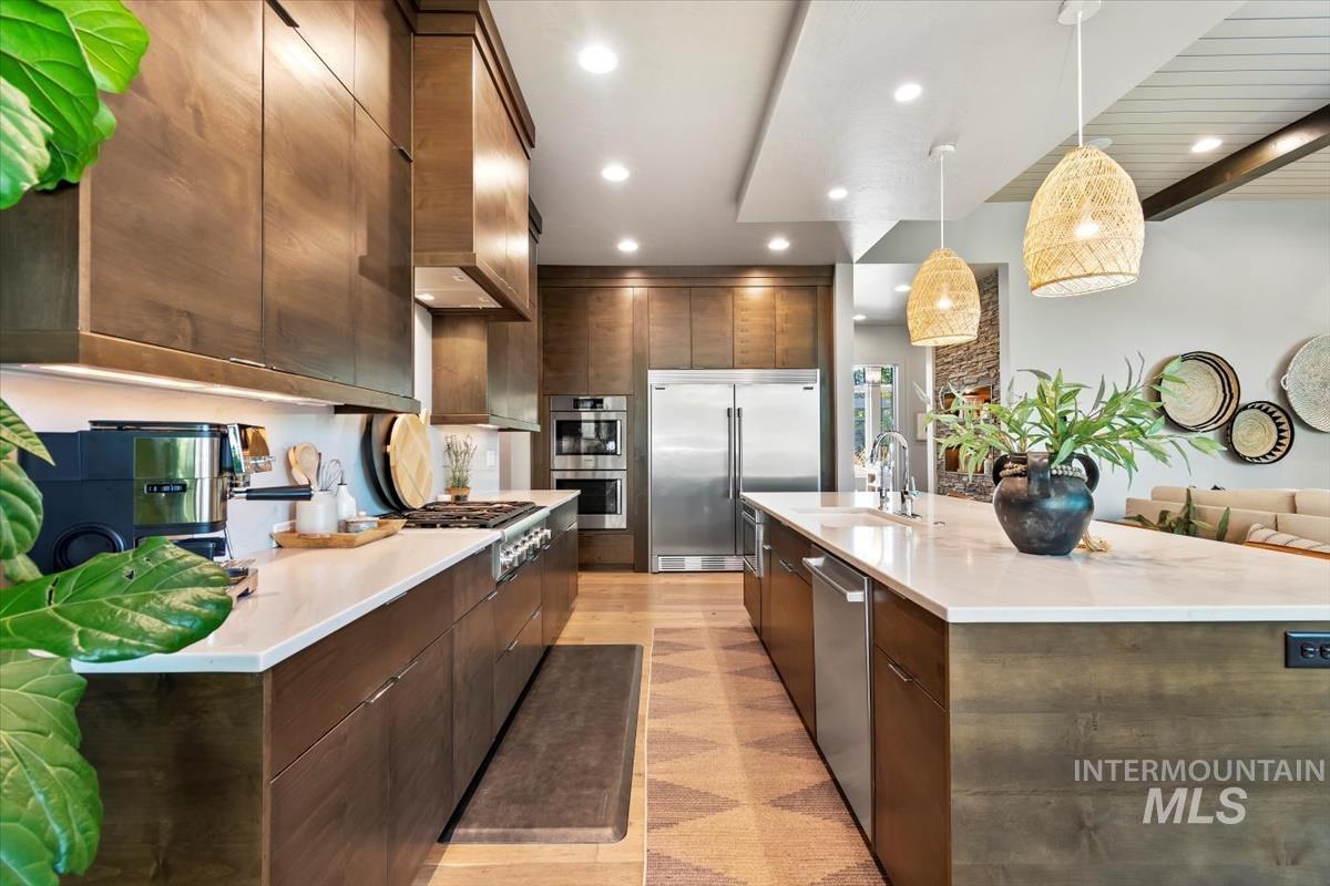 968 W Water Vista St