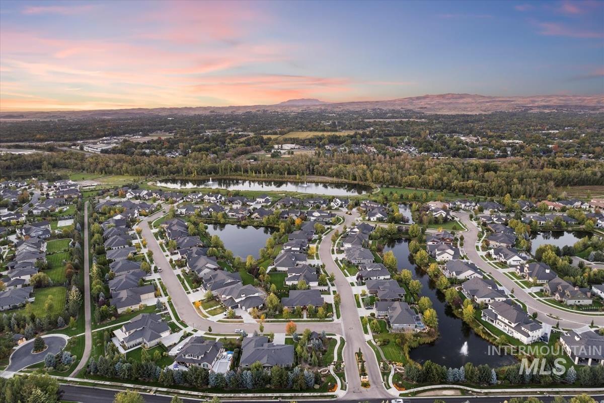 968 W Water Vista St