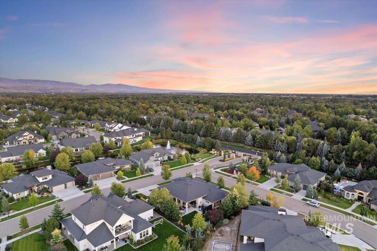 968 W Water Vista St