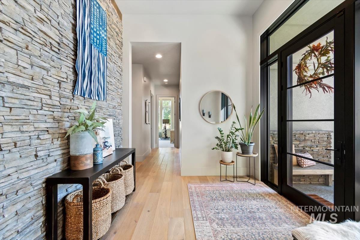 968 W Water Vista St