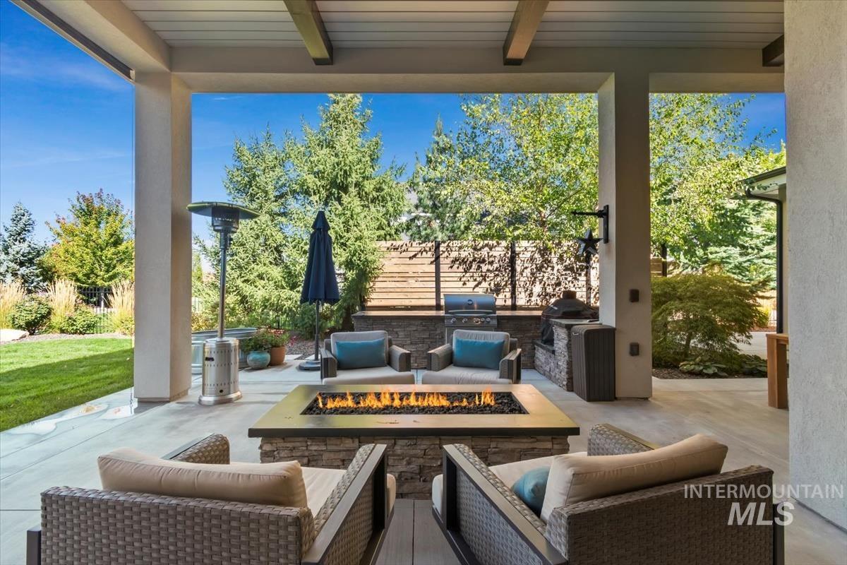 968 W Water Vista St