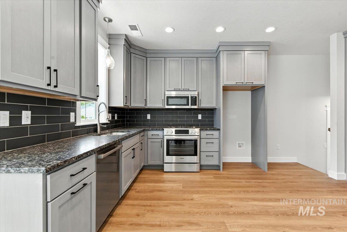 10105 W Mcmillan And 10107 W. Mcmillan