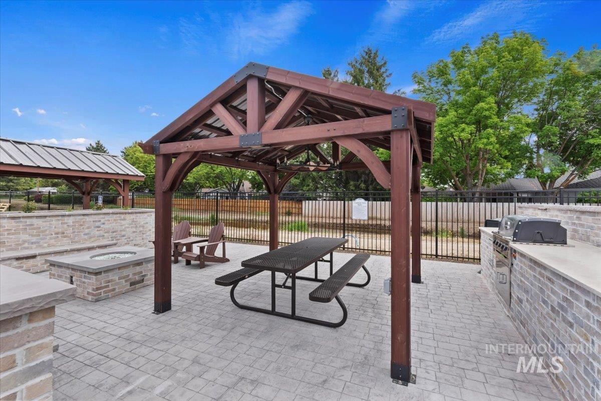 10061 W Mcmillan And 10063 W. Mcmillan