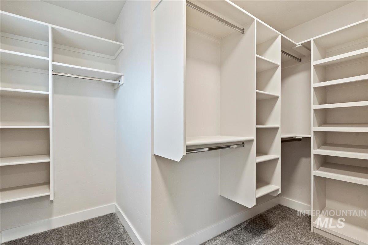 10061 W Mcmillan & 10063 Mcmillan (Adu)