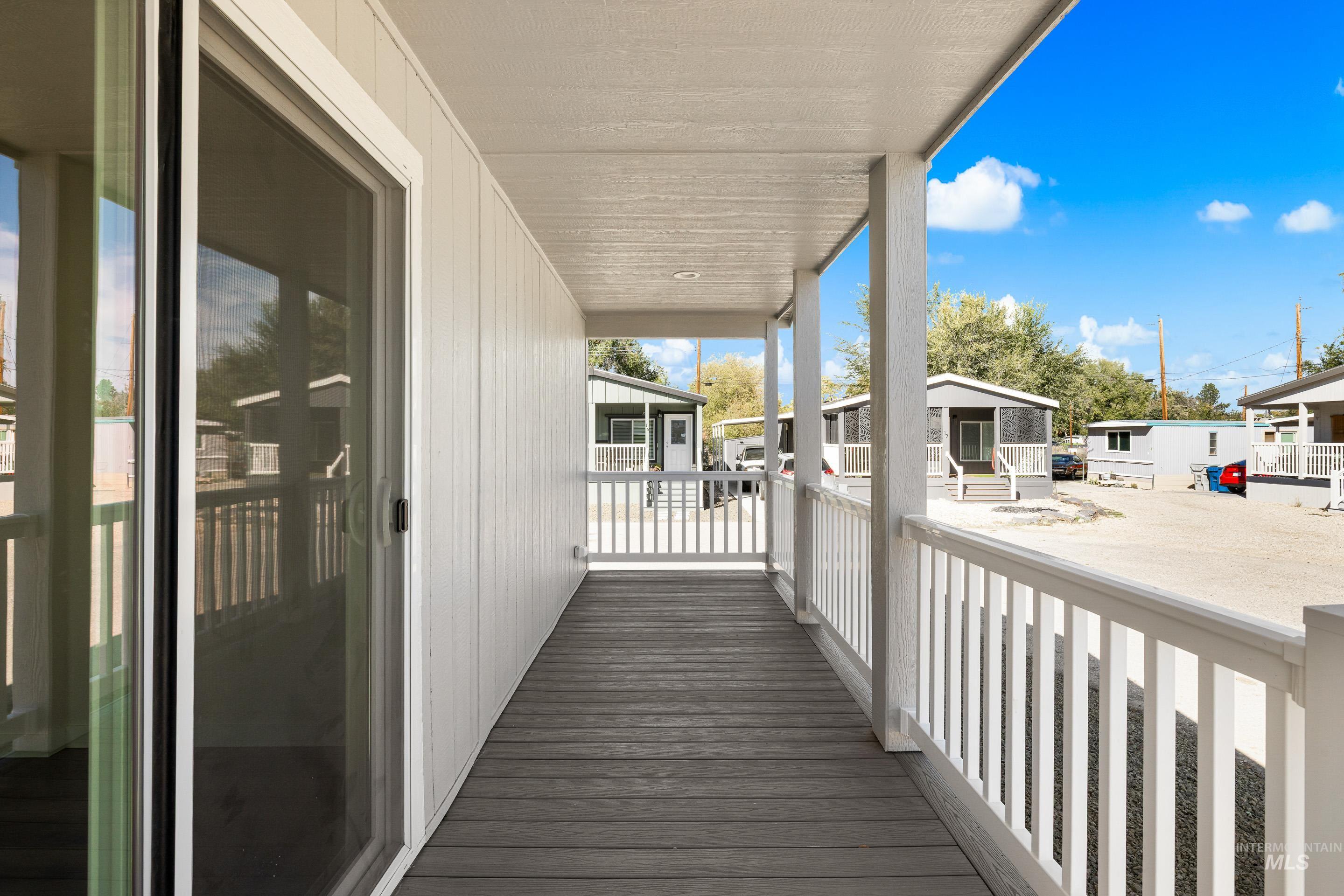 208 E 44th Unit: 22